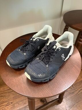 On clouds Running Black and White Athletic Shoes